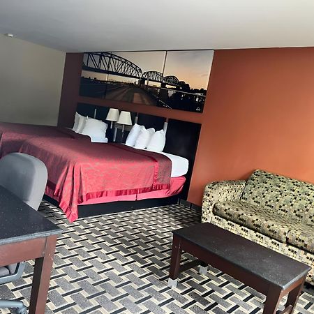 Days Inn & Suites By Wyndham Пайн Блъф Екстериор снимка